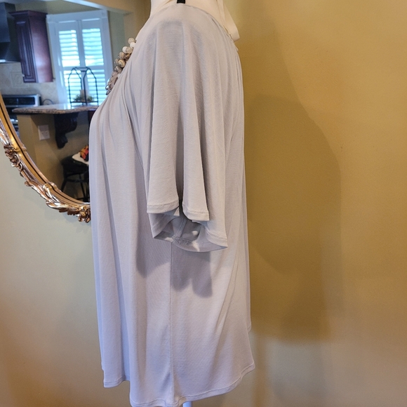 Lucky Brand light blue flutter sleeve top medium - Picture 2 of 5